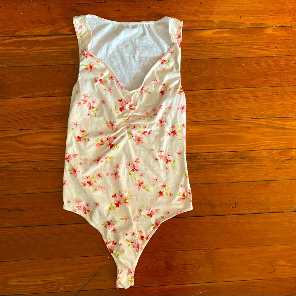 Sweet White and Pink Sleeveless Floral Bodysuit in size MEDIUM